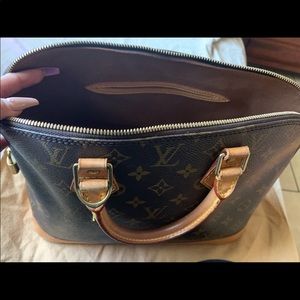 Authentic Louis Vuitton Alma Monogram Canvas